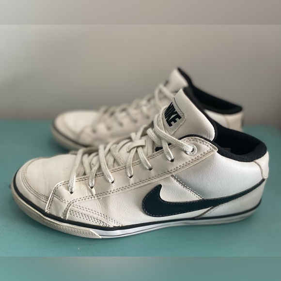 Nike Sneakers - Discontinued! - Picture 10 of 14